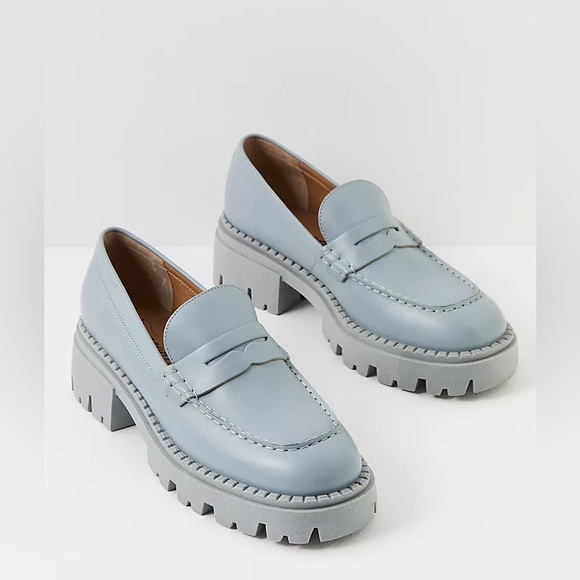 Free People Women’s Lyra Lug Sole Loafers in EUC. Size 38 (7.5 - 8) - Picture 1 of 10